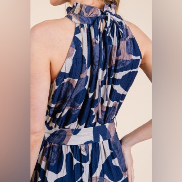 New with tags gorgeous OTT Floral Maxi Dress in Blue and Cream (L) - Picture 2 of 4